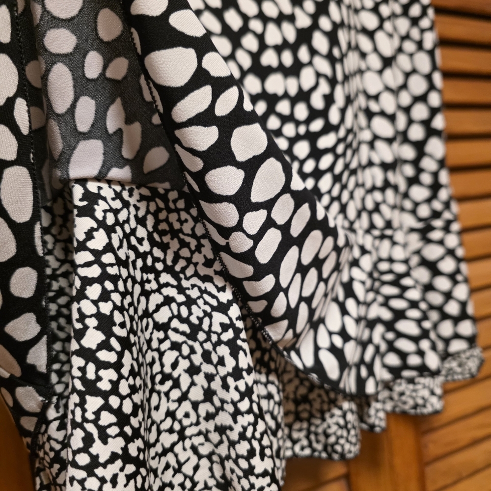 White House Black Market Black With White Polka Dots Skirt Ruffle Hem Women's M - Picture 5 of 11